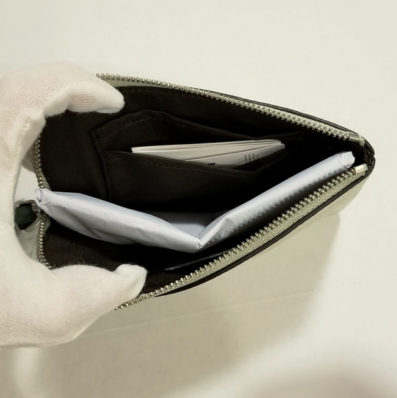 LAST 1! COACH Disney Princess Tiana Wristlet - Picture 5 of 8